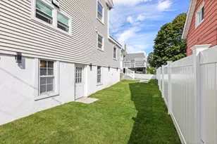 24 East St, Northbridge, MA 01588 - Photo 5