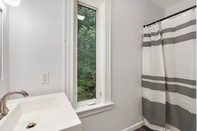 15 Nutting St, Fitchburg, MA 01420 - Photo 29