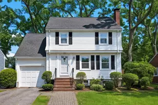 79 Whitman Ave, Melrose, MA 02176 - Photo 1