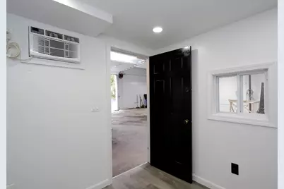 930 County, New Bedford, MA 02745 - Photo 27