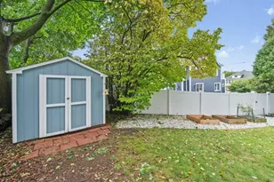 203 Woburn St, Medford, MA 02155 - Photo 27