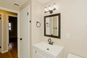 82 Gill St, Chicopee, MA 01013 - Photo 11