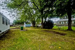 82 Gill St, Chicopee, MA 01013 - Photo 25