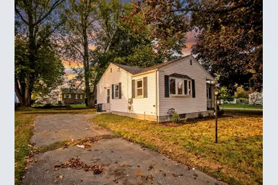 82 Gill St, Chicopee, MA 01013 - Photo 23