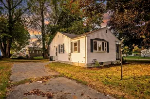 82 Gill St, Chicopee, MA 01013 - Photo 23