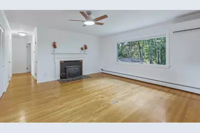 34 Skyridge Ln, Springfield, MA 01128 - Photo 13