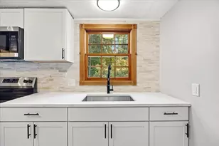 141 New Ludlow Rd, Granby, MA 01033 - Photo 5