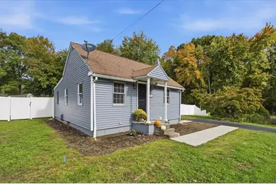 141 New Ludlow Rd, Granby, MA 01033 - Photo 3