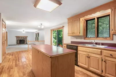 25 Caswell Ct, Douglas, MA 01516 - Photo 9