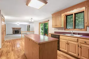 25 Caswell Ct, Douglas, MA 01516 - Photo 9