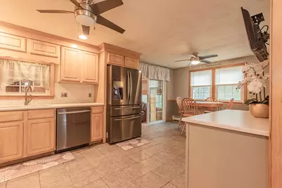 191 Cynthia Dr, Raynham, MA 02767 - Photo 5