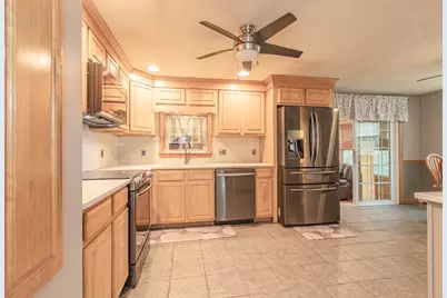 191 Cynthia Dr, Raynham, MA 02767 - Photo 3