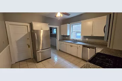19 Marlborough St #2, Chelsea, MA 02150 - Photo 5