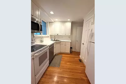 63 Linden St #1, Wellesley, MA 02482 - Photo 7