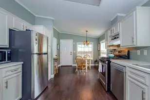 701 Oak Point Dr, Middleborough, MA 02346 - Photo 9