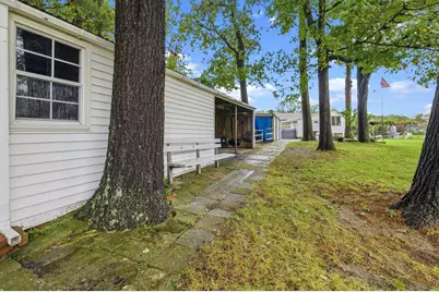 15 Madison Ct, Westport, MA 02790 - Photo 9