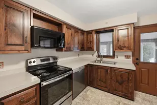 44 Dennison Hill Rd, Southbridge, MA 01550 - Photo 5