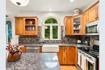 63 Wood St, Holden, MA 01522 - Photo 15