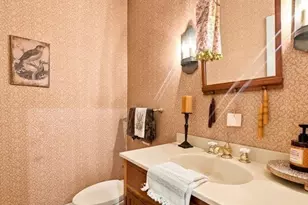 63 Wood St, Holden, MA 01522 - Photo 9