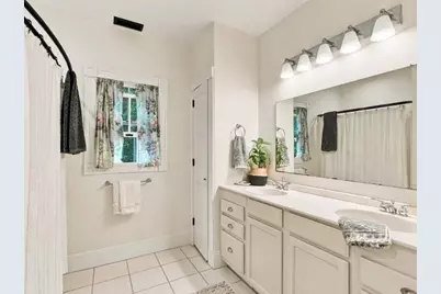 63 Wood St, Holden, MA 01522 - Photo 27