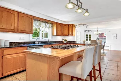 37 Norman Rd, Melrose, MA 02176 - Photo 13
