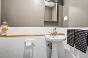 37 Norman Rd, Melrose, MA 02176 - Photo 17