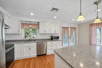 25 Evelyn Pl, Quincy, MA 02171 - Photo 5