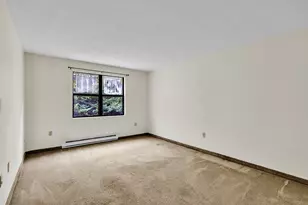 10 Wrentham Rd, Worcester, MA 01602 - Photo 9