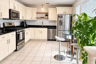 627 Revere Beach Pkwy, Revere, MA 02151 - Photo 3