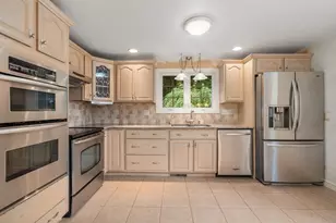11 Summit Rd, Southborough, MA 01772 - Photo 7