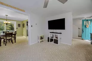 2 Elm St, Medway, MA 02053 - Photo 5