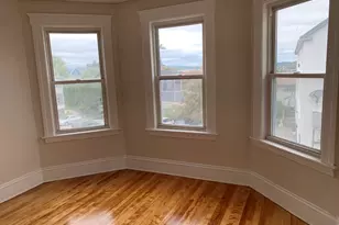 4 Mott St, Worcester, MA 01604 - Photo 9