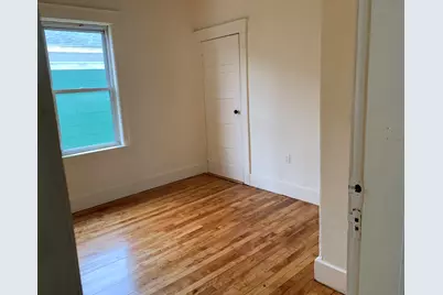 4 Mott St, Worcester, MA 01604 - Photo 3