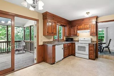 4 Edson Dr, Wilbraham, MA 01095 - Photo 11