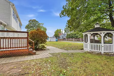 672 Shawsheen St, Tewksbury, MA 01876 - Photo 29