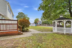 672 Shawsheen St, Tewksbury, MA 01876 - Photo 29
