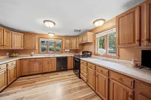 672 Shawsheen St, Tewksbury, MA 01876 - Photo 7