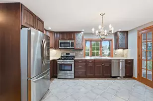 11 Van Brunt Ave, Dedham, MA 02026 - Photo 5