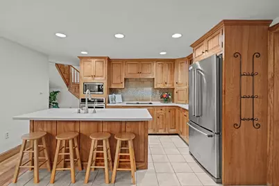 54 Edward Ave, Lynnfield, MA 01940 - Photo 3