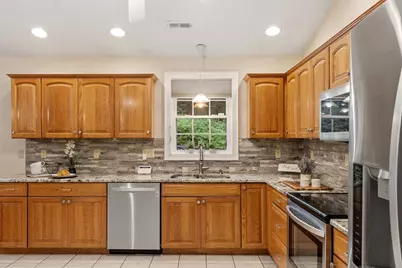 17 Teddy Road, Worcester, MA 01603 - Photo 17