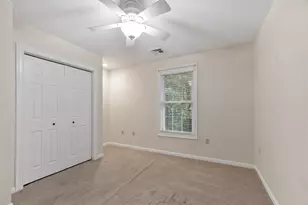 17 Teddy Rd, Worcester, MA 01603 - Photo 25