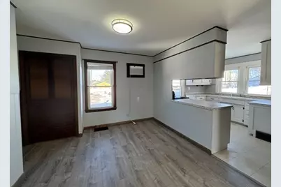 261 Litchfield St, Leominster, MA 01453 - Photo 5