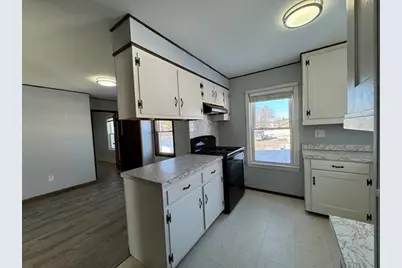 261 Litchfield St, Leominster, MA 01453 - Photo 3