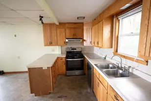 66 Phillips St, Fitchburg, MA 01420 - Photo 7