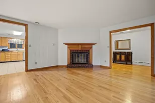 1066 Main St, Haverhill, MA 01830 - Photo 11
