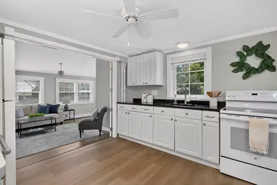 67 Trefton Dr, Braintree, MA 02184 - Photo 5