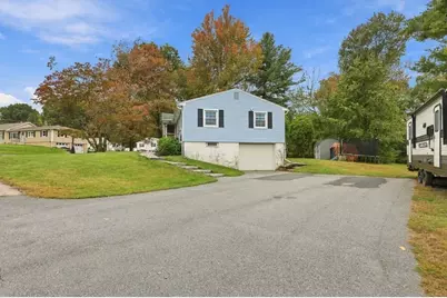 17 Phoenix Rd, Auburn, MA 01501 - Photo 3