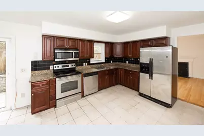 24 Ellsmere St, Worcester, MA 01604 - Photo 11