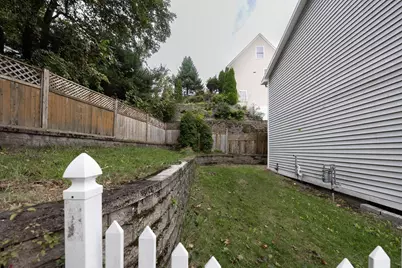 24 Ellsmere St, Worcester, MA 01604 - Photo 25