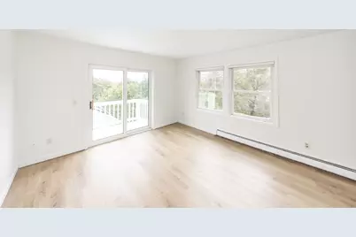 24 Ellsmere St, Worcester, MA 01604 - Photo 21